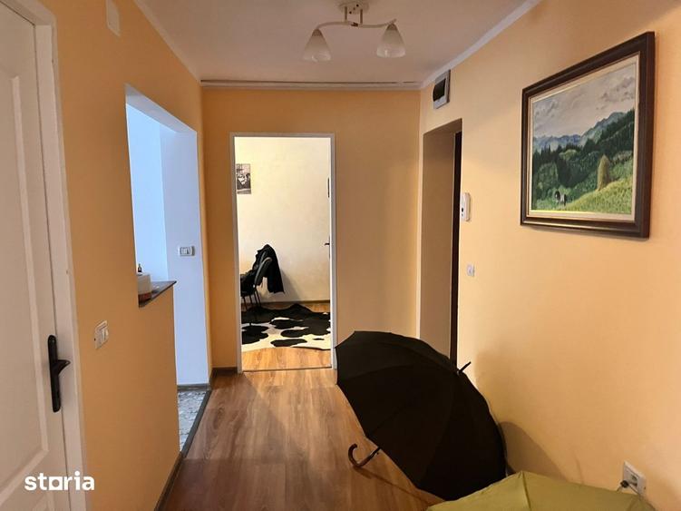 Apartament cu 3 camere în Central