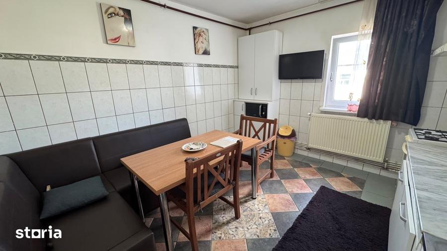 Apartament cu 2 camere decomandat în Energiei