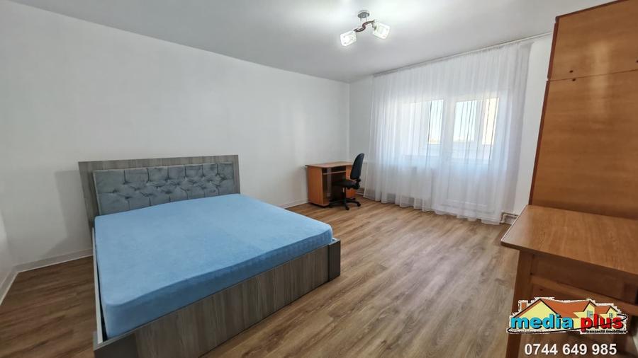Garsonieră decomandată în Micro 17