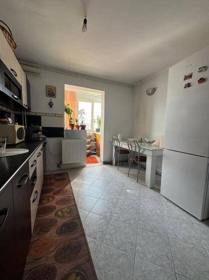 Apartament cu 2 camere, mobilat în Rahova