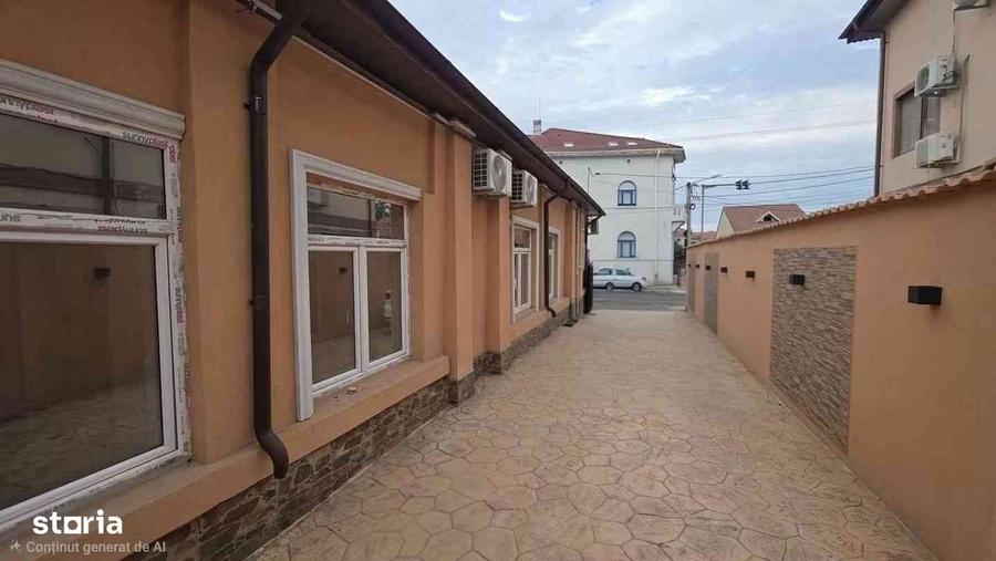 Casă cu 4 camere cu Teren 354 Mp în Central