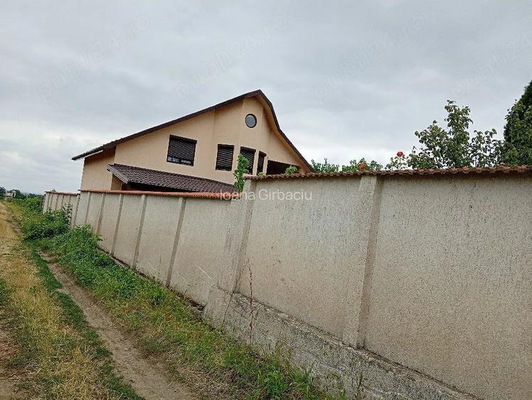 vand casa Odobe?ti Vrancea.teren 697mp.