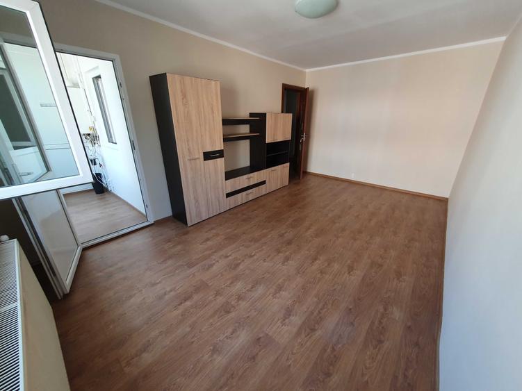 Apartament cu 2 camere decomandat în Boldești