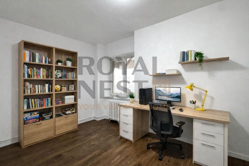 Apartament cu 4 camere decomandat în 15 Noiembrie