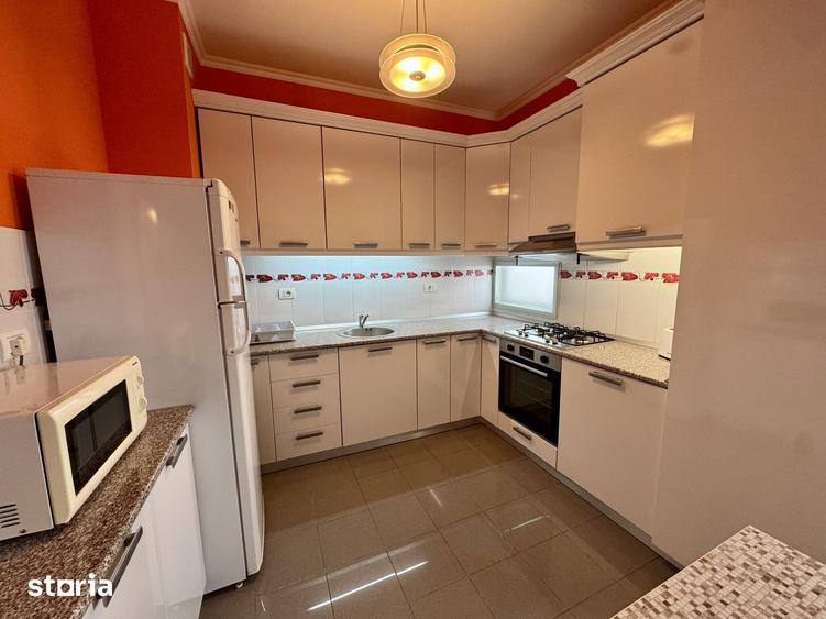 Apartament cu 3 camere decomandat în UTA
