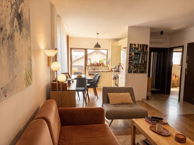 Apartament cu 3 camere semidecomandat, mobilat în Bună Ziua — fotografia 3