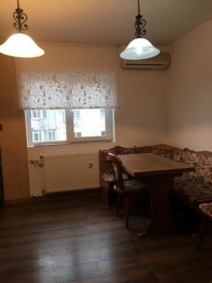 Apartament cu 2 camere decomandat, mobilat în Sebastian