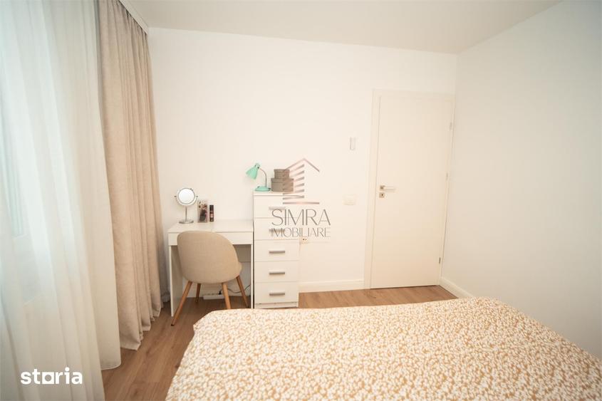 Apartament cu 3 camere semidecomandat în Decebal