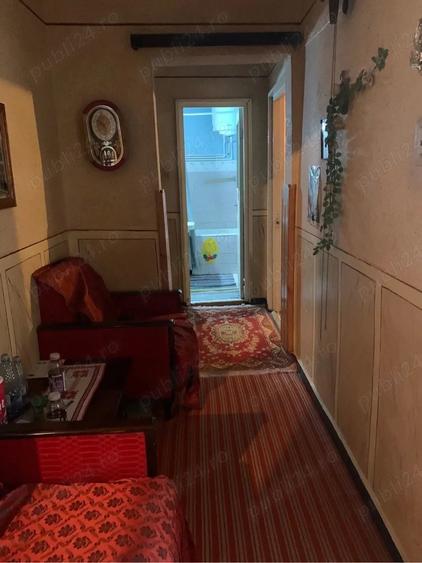 Apartament cu 3 camere decomandat în Crihala