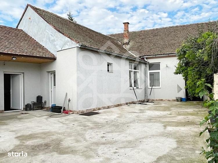 Casă cu 4 camere cu Teren 306 Mp în Central