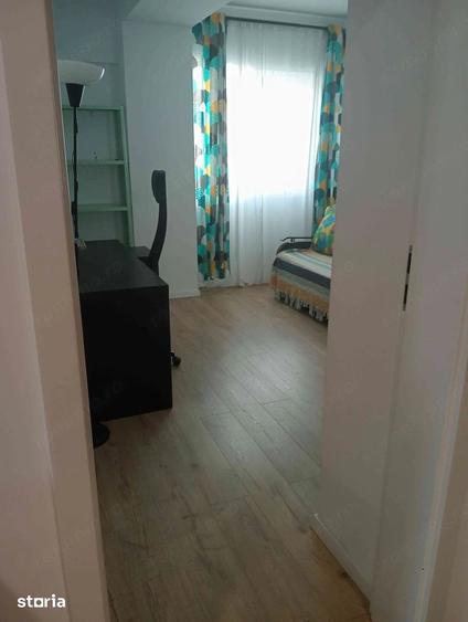 Apartament cu 3 camere decomandat în Străulești