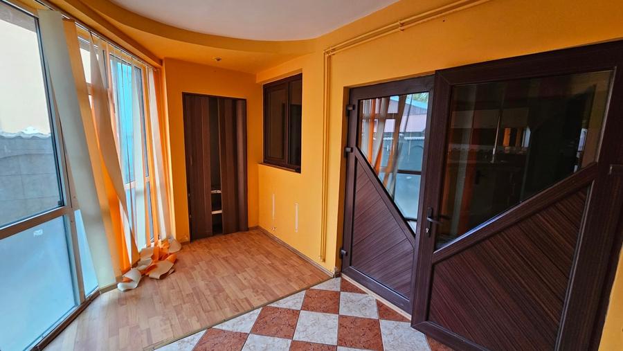 Casă individuală cu 5 camere cu Canalizare în Enachiță Văcărescu