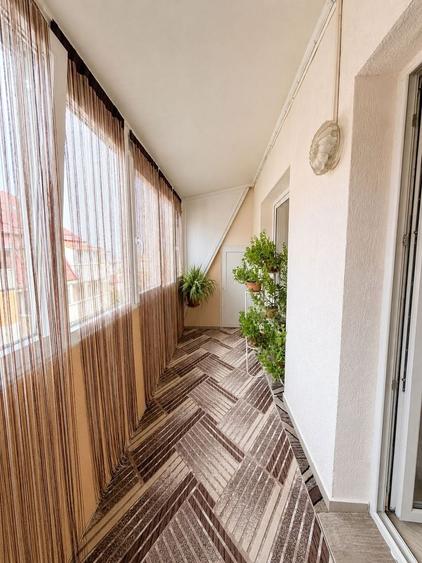 Apartament cu 3 camere semidecomandat în Apahida