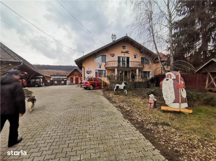 Casă cu 3 camere în Bărdești