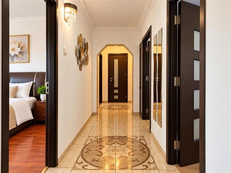 Apartament cu 2 camere decomandat, mobilat în Titan