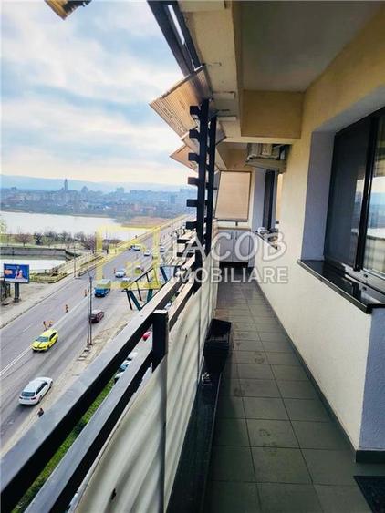 Apartament cu 2 camere decomandat, mobilat în 9 Mai