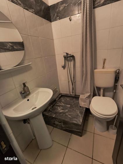 Garsonieră în Apărătorii Patriei