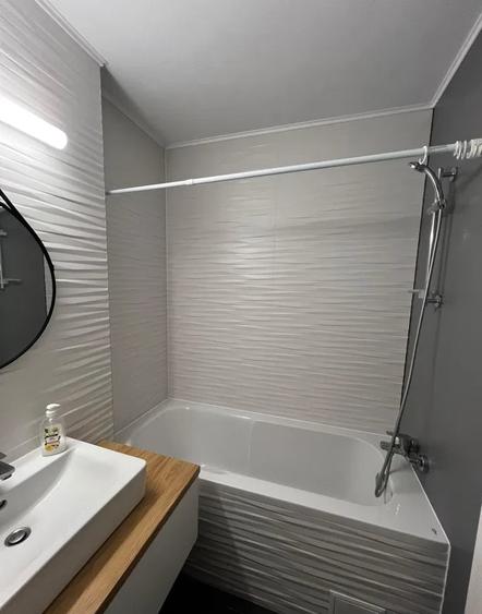 Apartament cu 2 camere decomandat, mobilat în Tractorul
