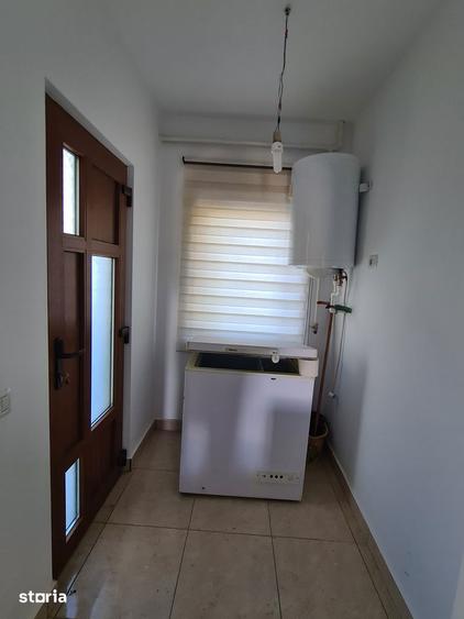 Casă cu 7 camere cu Teren 757 Mp în Central