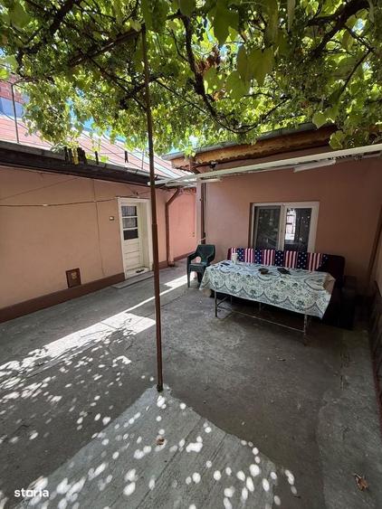 Casă cu 4 camere cu Teren 191 Mp în Eroii Revoluției
