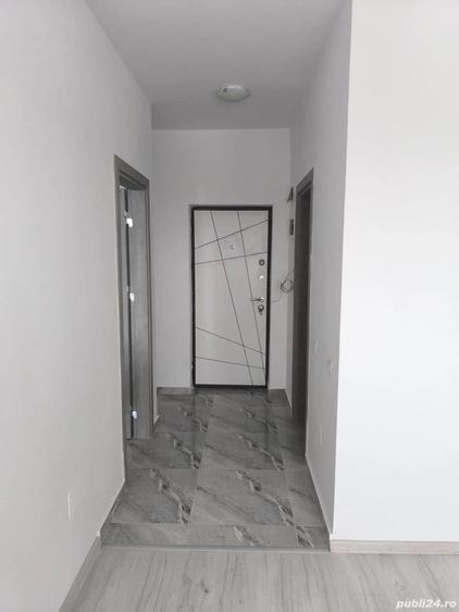 Garsonieră decomandată în Roșu
