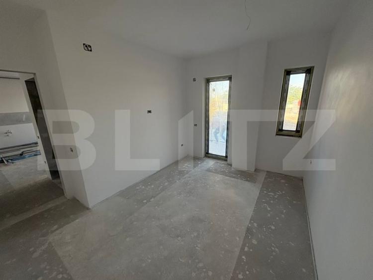 Apartament cu 2 camere semidecomandat în Torontalului