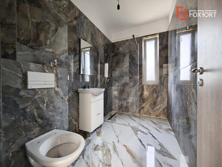 Apartament cu 2 camere decomandat în Giroc