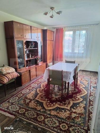Apartament cu 3 camere în Tărpiu