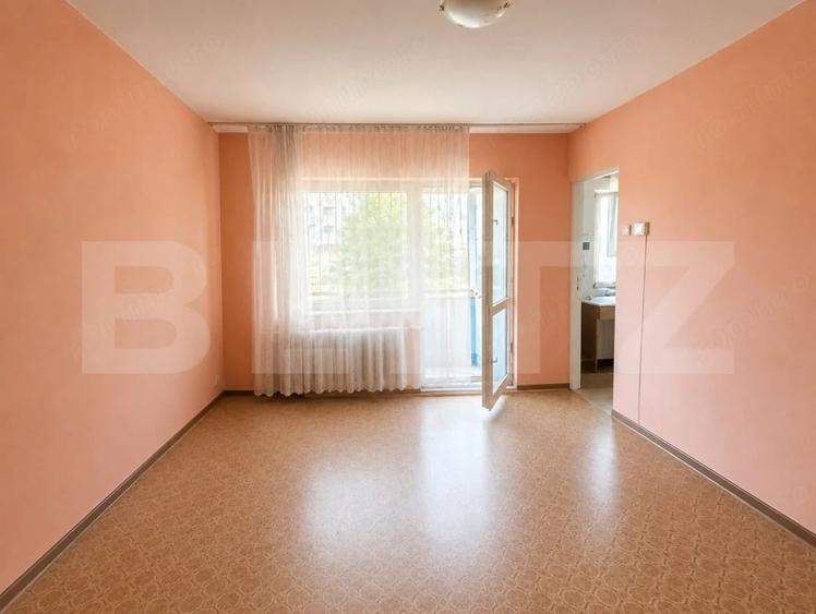 Garsonieră decomandată în Central