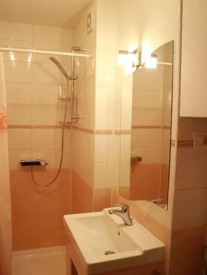 Apartament cu 4 camere semidecomandat în Podgoria