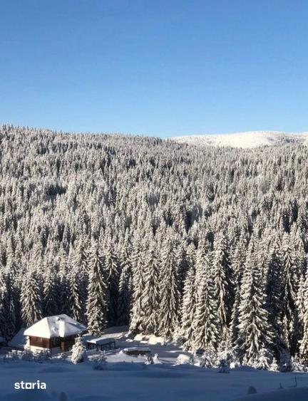 Casă cu 5 camere cu Teren 1000 Mp în Horea