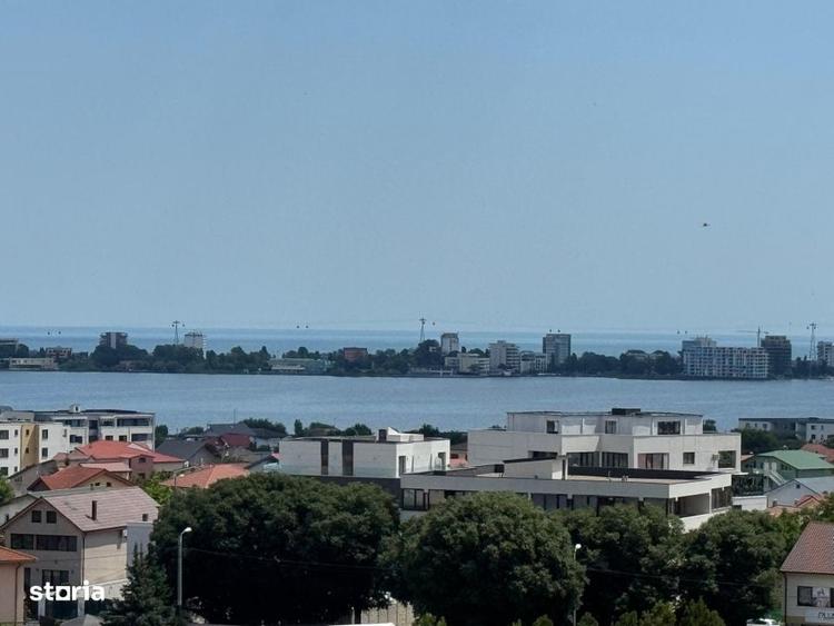 Apartament cu 3 camere în Palazu Mare