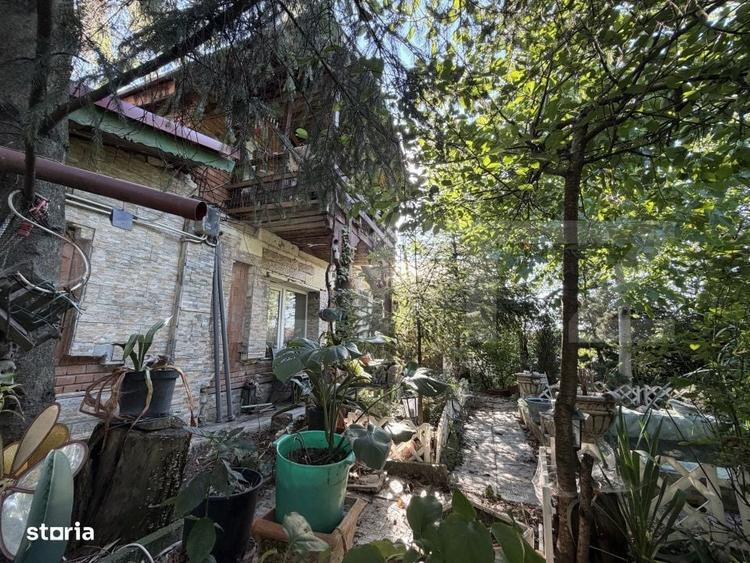 Casă cu 4 camere în Central