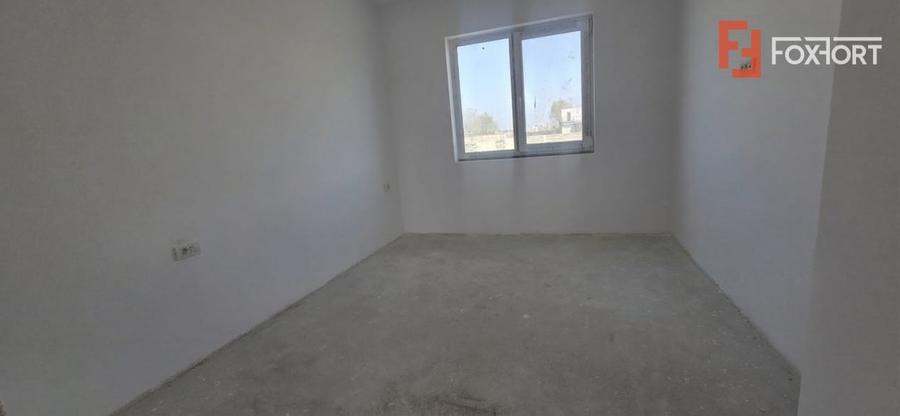 Duplex cu 4 camere semidecomandat cu Teren 287 Mp în Moșnița Nouă