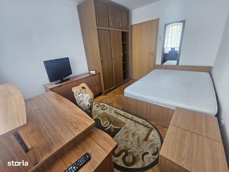Apartament cu 3 camere decomandat în Centrul Civic