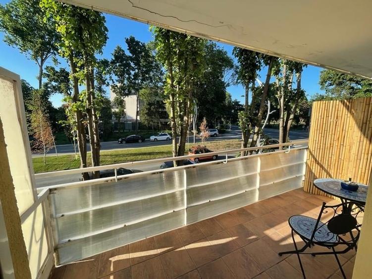 Apartament cu 3 camere decomandat, mobilat în Central