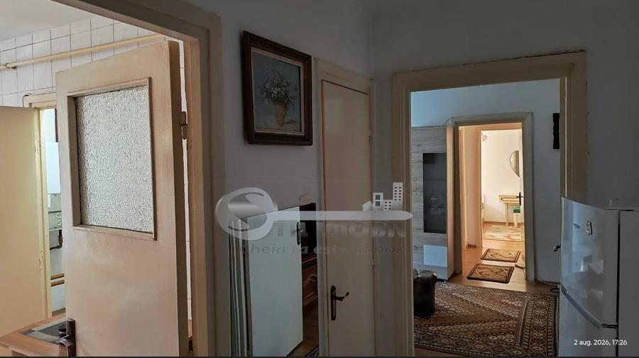 Apartament cu 2 camere decomandat în Podu Roș