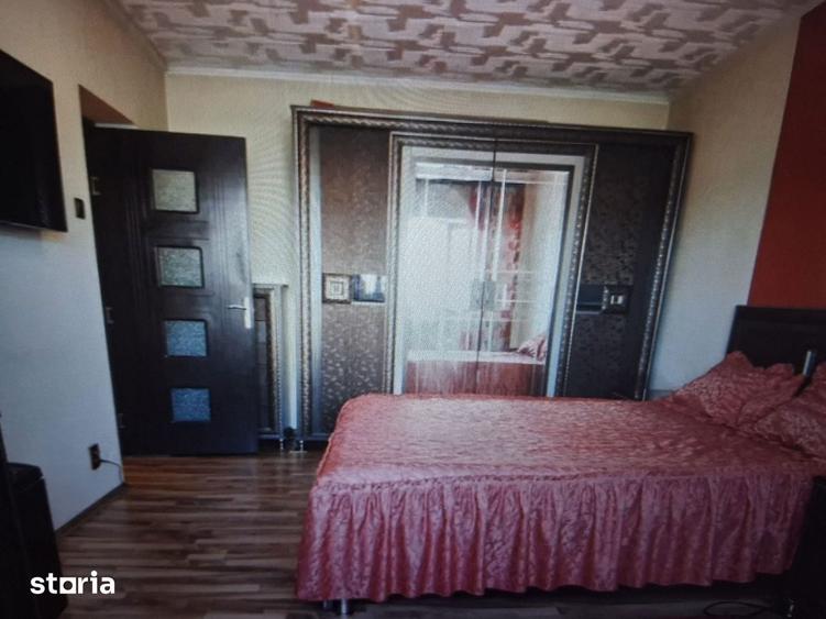Apartament cu 2 camere decomandat în Obor