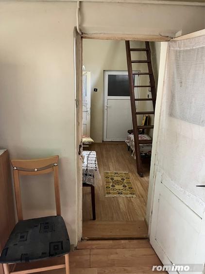 Casă cu 4 camere cu Teren 8808 Mp în Simeria Veche