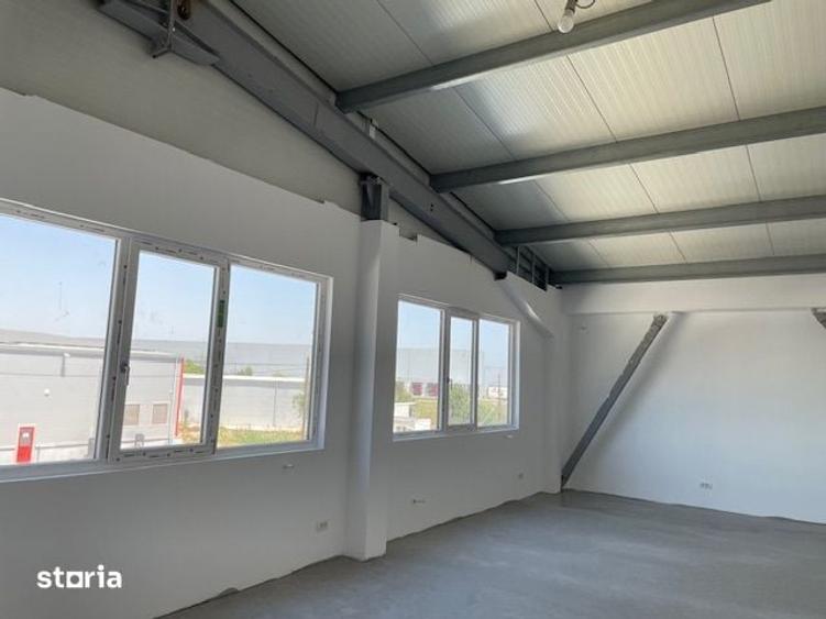 Spațiu comercial, de 1,800 mp, în Nord