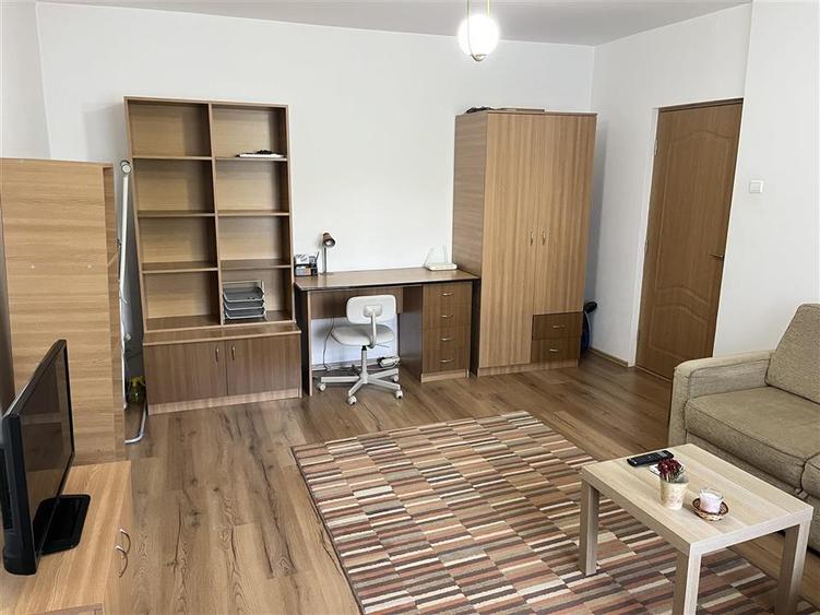 Garsonieră decomandată, mobilată în Iancului