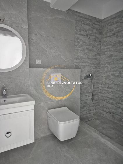 Apartament cu 3 camere decomandat în Theodor Pallady
