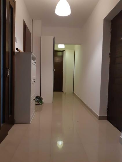 Apartament cu 2 camere decomandat în Eroii Revoluției