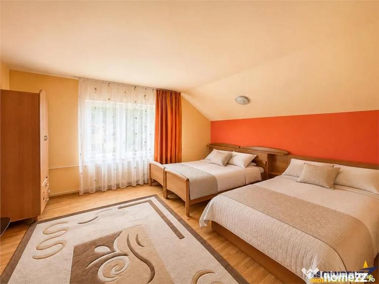 Casă cu 6 camere cu Teren 996 Mp în Gălăoaia