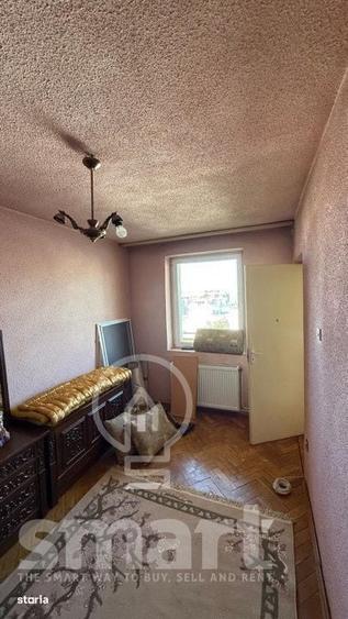 Apartament cu 4 camere în Mărăști