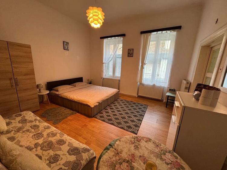 Garsonieră decomandată în Central