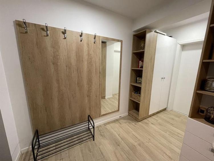 Apartament cu 2 camere decomandat în Cornitoiu