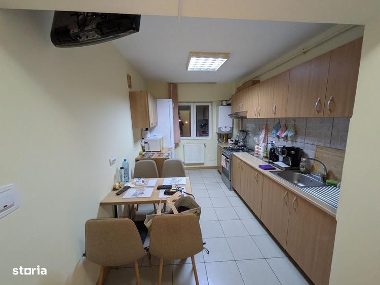 Apartament cu 3 camere în Central