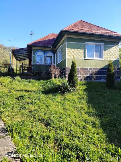 Casă cu 3 camere în Chesău