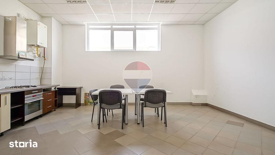 Spațiu comercial, de 370 mp, în Central